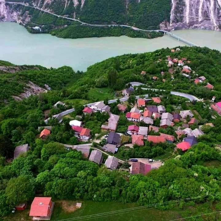 Penzion Melnicani, Breathtaking View Debar Exteriér fotografie